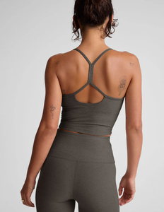 Ensemble de vêtements de sport légers pour femmes, conçu pour le yoga, la course à pied, la remise en forme et les activités quotidiennes, offrant un confort durable. - Product Image 6