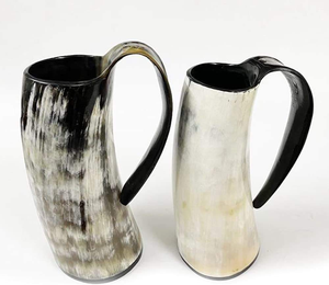 Chope à bière en corne de viking artisanale et écologique - Design moderne unique - Product Image 2