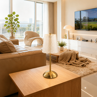 Wiederaufladbare LED Moderne Eisen-Tischlampe Luxuriöse Kabellose USB-C Goldene Basis 3000K 4500K 6000K Hochzeit Hotel Schlafzimmer Nachttisch Dekoration
