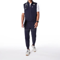 Veste de gommage médical pour hommes Logo personnalisé Spandex/Polyester tissu tricoté respirant gilet de gommage coupe classique vêtements de travail professionnels