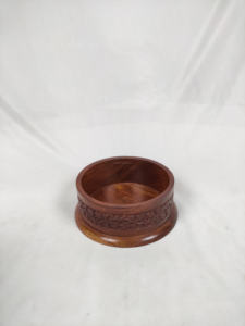 Plat à gratin en bois vintage indien écologique avec couvercle en acier inoxydable, diamètre 24 cm, disponible en gros pour la maison, l'hôtel, le restaurant - Product Image 6