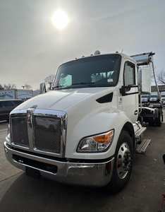 Tracteur routier poids lourd longue portée 6x4 avec cabine couchette diesel pour transport industriel - Product Image 5