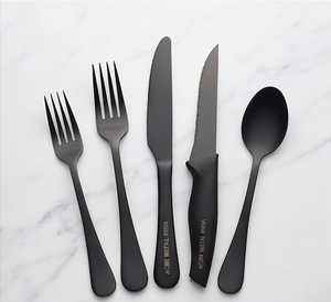 Elegante juego de cubiertos para carne en negro mate, acero inoxidable con revestimiento PVD negro mate para comedor moderno, cocina, restaurante y hotel. - Product Image 1