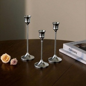 Porte-bougie de table en métal - Support à bougie moderne en aluminium - Porte-bougie décoratif pour la maison - Product Image 6