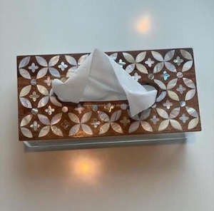 Boîte à mouchoirs moderne avec incrustation de nacre et de résine, porte-mouchoirs disponible à prix avantageux, cadeaux en provenance d'Inde - Product Image 3