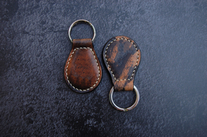 Llavero de Cuero Genuino Hecho a Mano al por Mayor con Destapador de Botellas, Regalo de Navidad Personalizado y Elegante para Hombres y Mujeres - Product Image 4