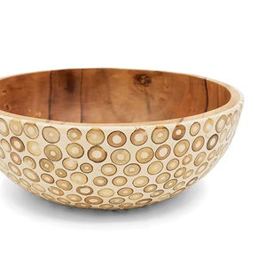 Tazón para Servir de Madera Suar con Diseño Bohemio e Incrustaciones de Bambú Blanco, Hecho a Mano, Apto para Alimentos, Ideal para Regalos, Indonesia - Product Image 1