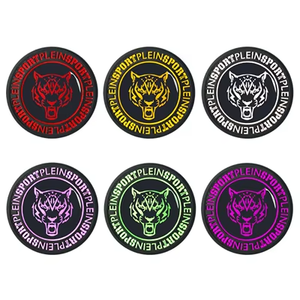 Parche de Goma Redondo Rojo de PVC 2D Personalizado al por Mayor de Fabricante para Ropa y Sombreros 2026 - Product Image 6