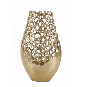 Vente à chaud Vase de sol en aluminium en forme de cylindre Vase de table moderne Vase de fleurs moderne en aluminium au prix de gros - Product Image 2