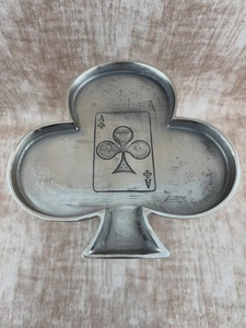 Unique Playing <b>Card</b> Accent Bar Side <b>Table</b> Clover Shaped Top Artistic Design Sturdy Build Statement Piece for Stylish Interiors - Product Image 3