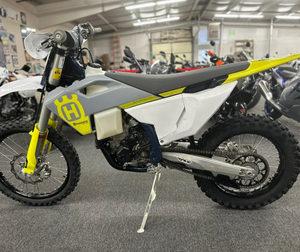 มอเตอร์ไซค์ Husqvarna FX 350 Sportbike ปี 2025 ราคาประหยัด พร้อมส่ง - Product Image 1