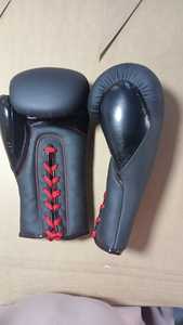 Guantes de Boxeo Profesionales de Alta Calidad con Cordones, Diseño Noctis, Acolchado Reforzado en los Nudillos, Núcleo de Espuma Moldeada a Máquina para Entrenamiento - Product Image 6
