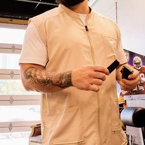 Material transpirable y cómodo, personalizado, perfecto para cortar el cabello, peinar, arreglar, recortar y para el trabajo profesional diario. - Product Image 6