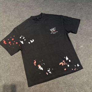 เสื้อยืดคอกลมแขนสั้นสีขาวสำหรับผู้ชาย ลายพิมพ์ดิจิทัล ทรงปกติ สวมใส่สบาย ผ้าเจอร์ซีย์ระบายอากาศได้ดี ผลิตจากผ้าฝ้าย 100% - Product Image 3
