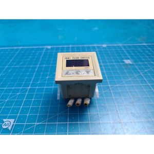 Interruptor de Flujo Digital SMC PF2D310-A, Usado, Piezas de Equipos Semiconductores Legados - Product Image 2