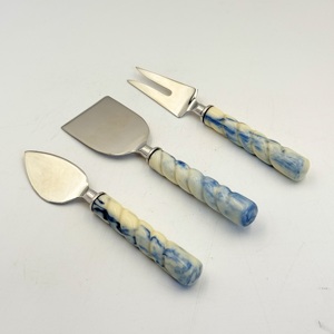 Último Diseño: Herramientas para Cortar Queso con Mango de Resina, Cuchillo de Queso de Metal, Espátulas y Juego de Esparcidores, Cubertería Pulida a Espejo para Mesa - Product Image 3