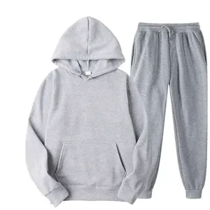 Ensemble survêtement personnalisé de haute qualité avec sweat à capuche oversize et pantalon pour hommes et femmes – Fabrication de bas de tenue sportifs - Product Image 4