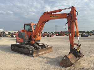 Excavadora de cadenas SV100-1 duradera, modelo 2011, para desarrollo de sitios de excavación y trabajos de excavación - Product Image 6