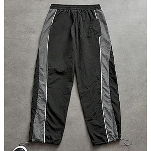 Pantalon cargo léger et confortable pour homme, décontracté, pour l'extérieur, taille élastique, coupe ample, jambe large, brodé, style évasé - Product Image 2