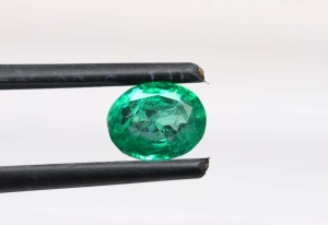 Émeraude naturelle ovale, taille 1-2 carats, pierres en vrac, qualité supérieure, émeraude facettée pour la création de bijoux de luxe - Product Image 3