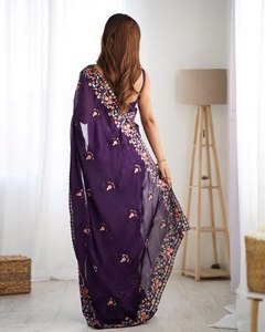 Sari de Satén y Chifón con Bordado de Lentejuelas de 5mm y Blusa a Juego con Lentejuelas para Bodas y Fiestas de Primera Calidad - Product Image 5