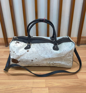 Bolsa de Viaje Deportiva Multifuncional Personalizable, Hecha a Mano con Cuero Genuino, Ligera y Ecológica, de la Mejor Calidad y Durabilidad - Product Image 4