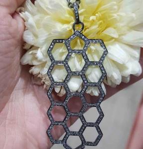 Colgante Vintage Hexagonal con Diamantes Naturales Incrustados, Plata de Ley 925 con Baño de Rodio Negro - Product Image 4