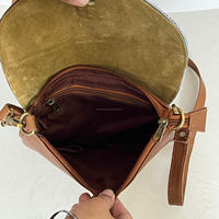 Sac à main en cuir de vachette naturel avec bandoulière en cuir de vachette occidental avec design unique multi-usages