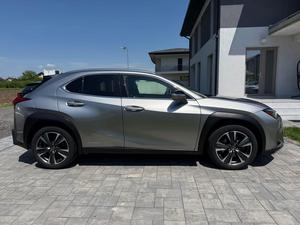 Lexus UX 250h Base Híbrido 4dr SUV 2022 - Product Image 1