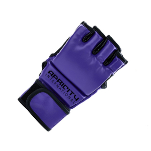Gants de boxe MMA en cuir personnalisés OEM 7oz, demi-doigts, paume ouverte, protection UV, sangle de poignet réglable pour l'entraînement et le sparring - Product Image 4
