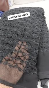 ผ้าจอร์เจตต์ 44 แพนนา พรีเมียม สีดำสนิท ผ้าจอร์เจตต์ปักลายละเอียดอ่อนทั่วผืน ใช้งานได้หลากหลาย ความกว้าง 44 นิ้ว - Product Image 4