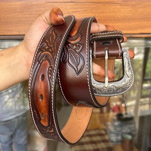 เข็มขัดหนังแท้สไตล์ตะวันตกแบบเต็มรูปแบบเข็มขัดเข็มขัดสลักลายนูนพร้อมหัวเข็มขัดคาวบอยแบบแฮนด์เมด - Product Image 3