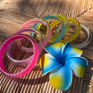 Pulseras de Resina Más Vendidas, Pulseras de Resina Ecológicas Hechas a Mano, Pulseras de Resina Coloridas, Logotipo Personalizado, Venta al por Mayor de Fábrica - Product Image 5