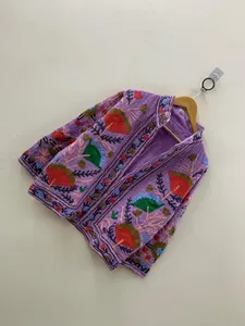 Chaqueta Morada Lavanda Bordada a Mano para Mujer, Elegante, Tradicional, con Diseño Floral, de Algodón y Seda, con Frente Abierto - Product Image 2