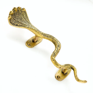 Tiradores de Gabinete al por Mayor: Figuras de Cobra de Latón Hechas a Mano con Diseño Dorado, Lote de Tiradores Vintage para Cajones y Puertas de Armario - Product Image 3