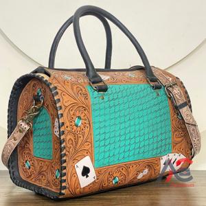 Bolso Grande de Cuero Grabado a Mano Estilo Western, Bolso Cruzado Elegante con Diseño Turquesa en Relieve, Bolsos de Viaje para Uso Diario - Product Image 1