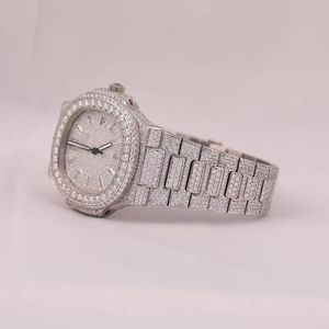 Reloj de Lujo para Mujer con Diamantes, Caja Tonneau, Correa de Acero Inoxidable, Movimiento de Cuarzo Analógico, Esfera con Números Romanos, Cierre Desplegable - Product Image 3