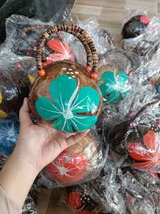 ALTA MODA NUEVA COLECCIÓN 2024 -Blue Lotus Viet Nam Bolsas de cáscara de coco hechas a mano a la moda con peso ligero - Product Image 2