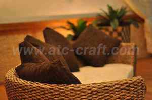 Ensemble de canapé d'angle contemporain en jacinthe d'eau avec accoudoirs incurvés et coussins en tissu, convertible en lit pour salon - Product Image 2