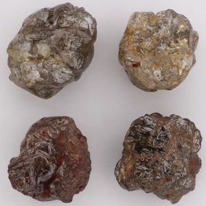 Coffret de Diamants Naturels de Qualité Supérieure, Conçu pour les Grossistes d'Accessoires Haut de Gamme, avec une Aura de Feu Blanc Éblouissante - Product Image 3