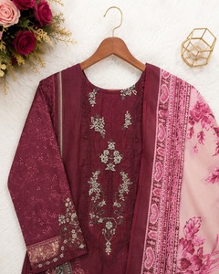 Salwar Kameez de algodón indio-pakistaní con estampado y bordado de lentejuelas, diseño de diseñador, ropa de novia, lo último en exclusivas prendas para mujer. - Product Image 3
