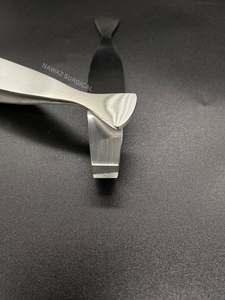 Pince à désosser les poissons en acier inoxydable de qualité supérieure, outil professionnel pour fruits de mer, logo personnalisé, approvisionnement en gros disponible Nawaz - Product Image 5