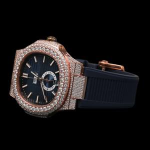 Montre-bracelet élégante et unisexe, cadran carré en caoutchouc noir personnalisé avec diamant moissanite rond, nouvelle collection - Product Image 2