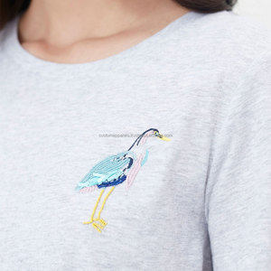 Meilleure vente T-shirts en coton pour femmes motif de mode chemise à col rond à manches courtes impression personnalisée vêtements d'été - Product Image 4