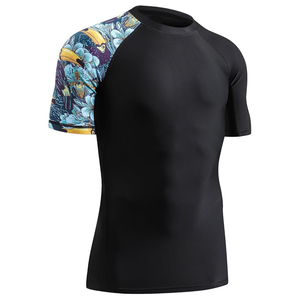 Rashguards MMA en gros pour hommes, fabriqués au Pakistan, meilleure qualité, manches courtes, séchage rapide, pour la vente en ligne. - Product Image 3