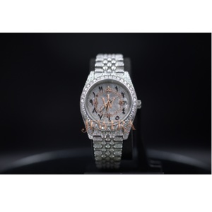 Montre de luxe en acier inoxydable et moissanite, directement de l'usine, idéale pour les cadeaux de fiançailles, les cadeaux d'entreprise et les passionnés de mode - Product Image 1