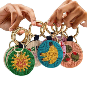 Llavero de bordado con cuentas personalizado artesanal con diseños de Plátano/Cereza/Fresas/Sol/Búho/Vino, para bolsos, Uttar Pradesh MULTI CRAFT - Product Image 1