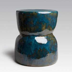 Tabouret en aluminium moderne de haute qualité, mobilier de qualité supérieure, tabouret en métal, assise finition dorée, ottoman en laiton - Product Image 1