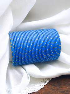 Conjunto de brazaletes tribales de plata oxidada clásica con acabado antiguo y dijes de campana Ghungroo intrincados con grabado tradicional - Product Image 4