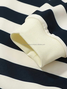 เสื้อโปโลแขนยาวลายทางของผู้ชายสไตล์ลำลองผ้าโพลีเอสเตอร์พอดีตัวปกติถักคอลูกเรือ - Product Image 6